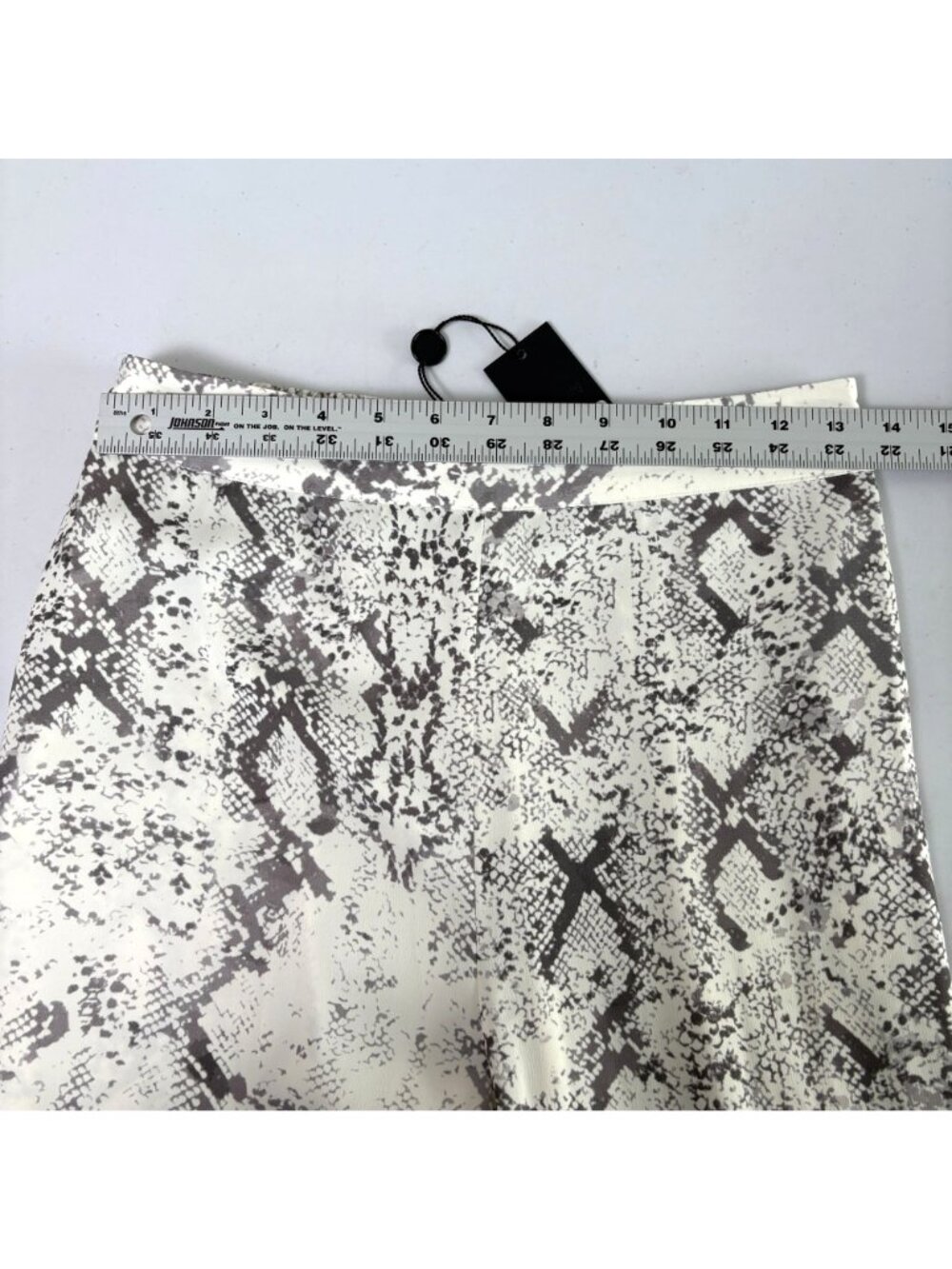 Gianni Bini Wide Leg Pants Womens S Gray Cream Snake Skin Print Pull On NWT - Picture 7 of 9